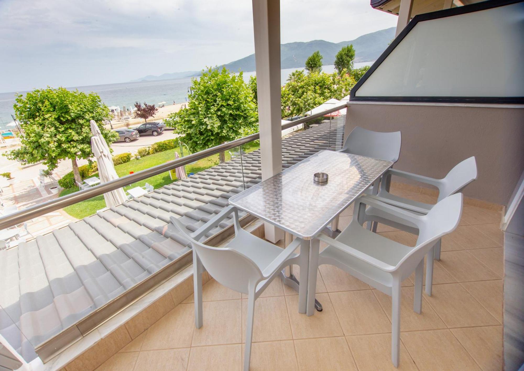 VrasnáAmalia Mare Sea Viewアパートメント 部屋 写真